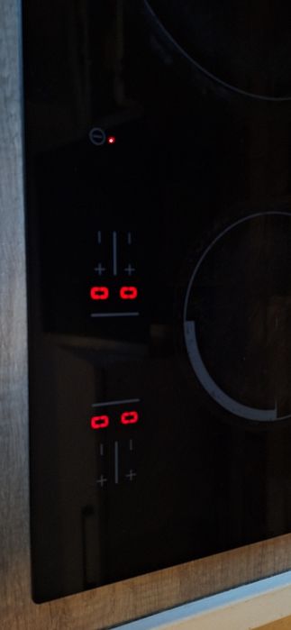 Plita vitroceramica Zanussi