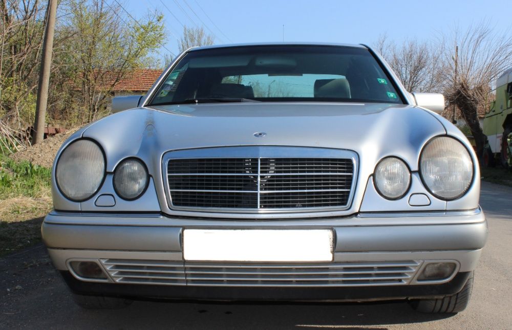 НА ЧАСТИ!!! Mercedes W210 E300Td Седан / Мерцедес В210