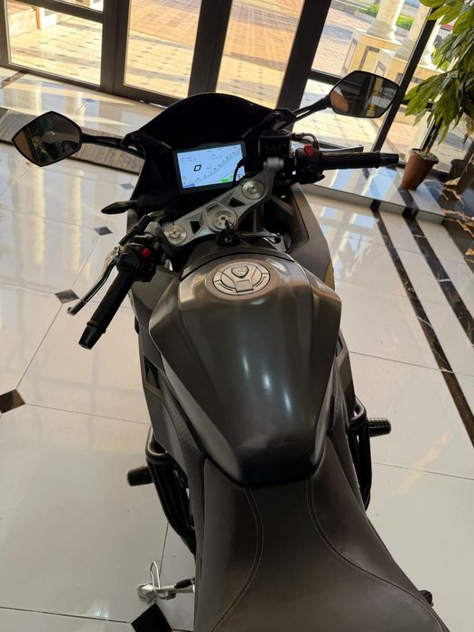 Orginal sport bike srochni sotiladi