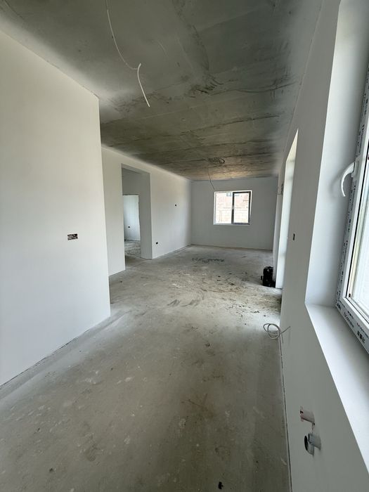 Casa de vanzare cu 4 camere direct de la proprietar