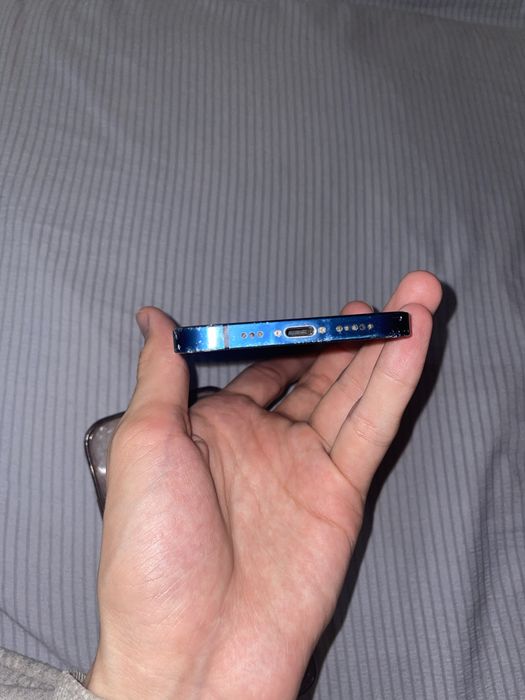 Iphone 12 64гб 70% аккум
