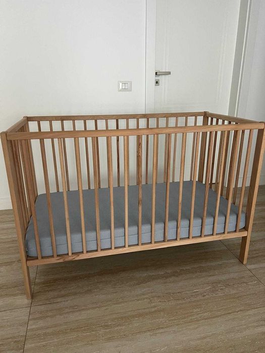 patut + saltea bebe 120 x 60 Stare foarte buna