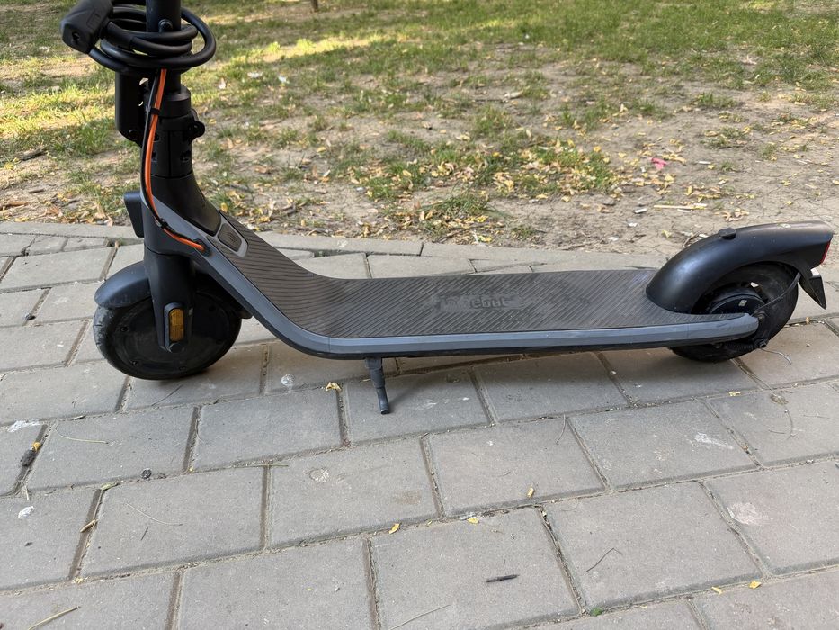 Trotineta electrica  Ninebot Kickscooter E2 Plus