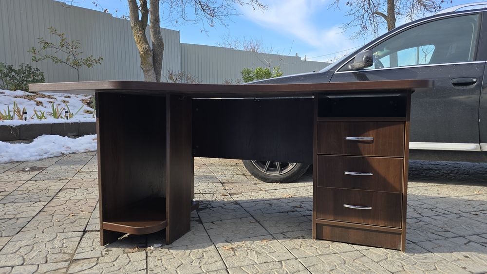 Продам стол рабочий угловой