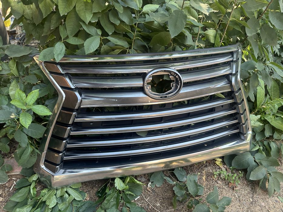 Решетка Lexus LX 570