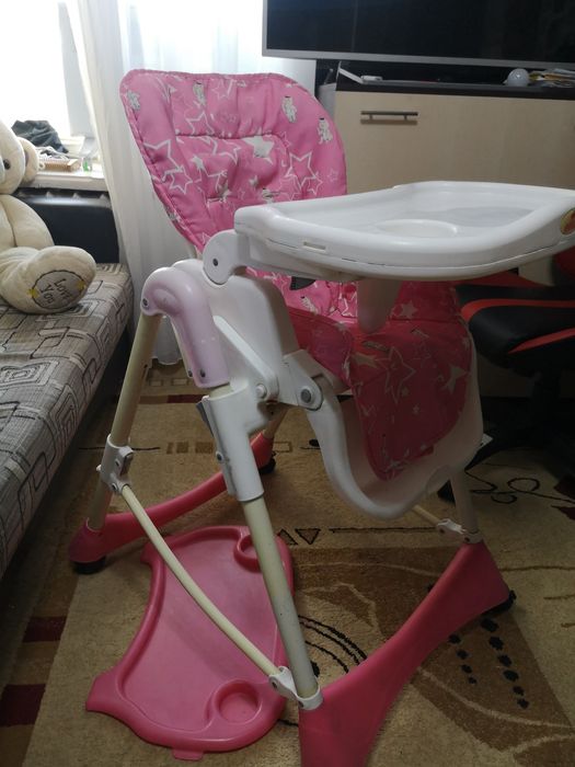 Стульчик для кормления чикко