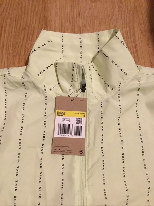 Дамкско тънко горнище Nike S