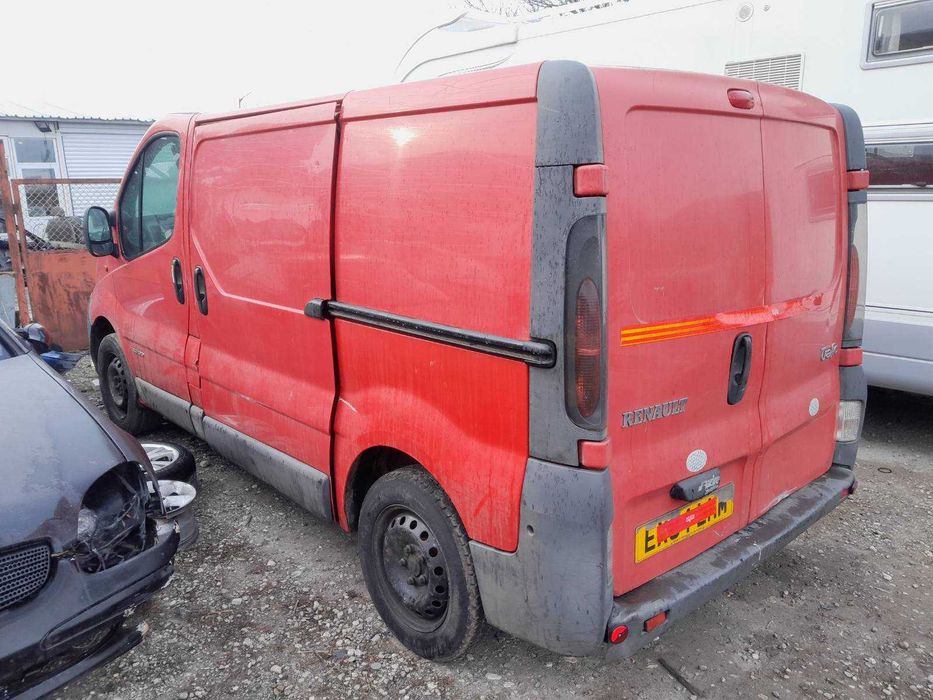 Renault Trafic 2004 г. на части