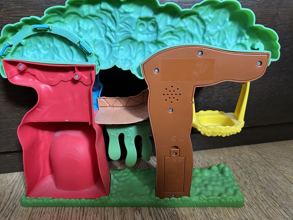 Музикална градина с 5 бр.гумени животни, човече и люлка