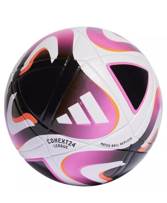 СПЕШИТЕ осталось 1 штука. Футболный мяч 4-го размера подходит для дете