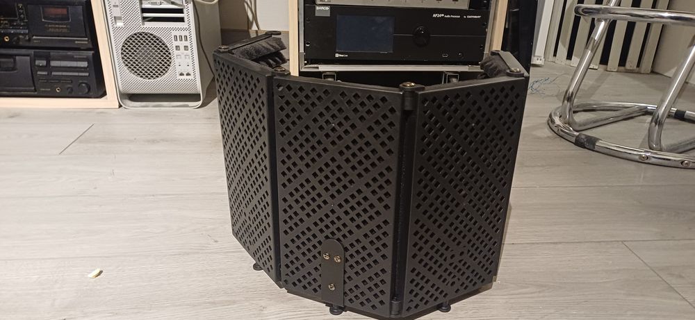 Ecran acustic pt Microfon