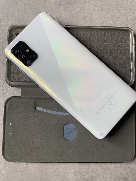 Samsung A50 are 4/128Gb ca nou sau un Samsung A30S