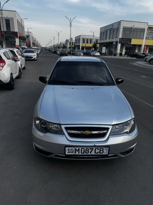 Nexia 2  1.6 holati zor tehnichiski ish yoq 2010 gen bor