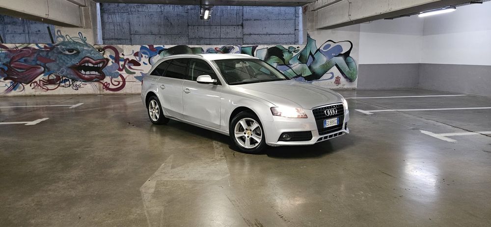 Vand AUDI A4, 2.0 diesel, an 2012, Led, Manual 6+1, Ingrijit, Acte la Zi