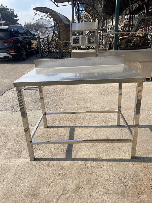 Nerjaveyka moyka oshxona uchun mebel