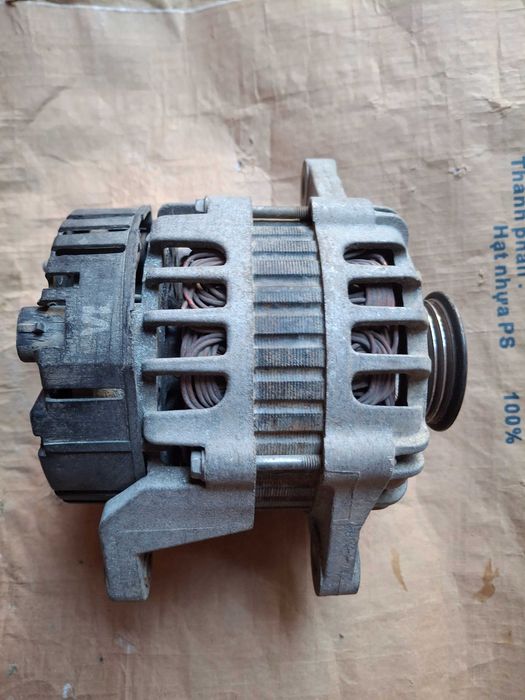 Vând alternator,piese directie chevrolet aveo