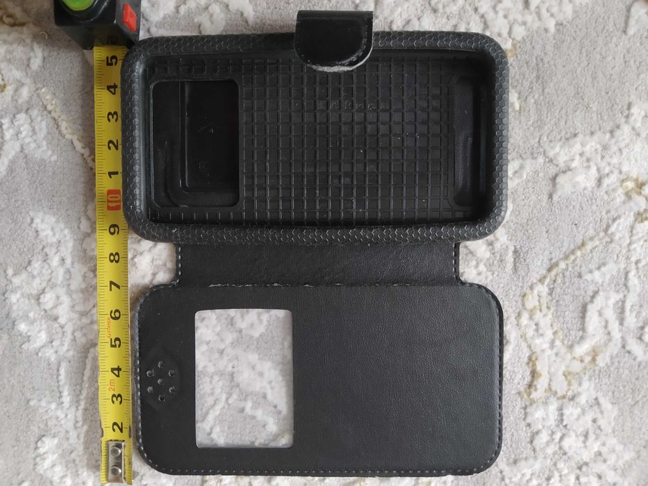 Универсальный чехол на смартфоны старого типа