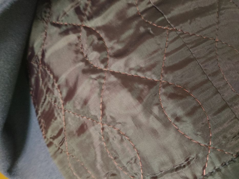 Продам демисезонное пальто