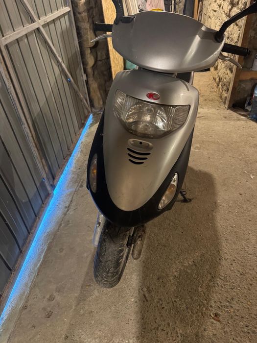 Vand scuter kimco 125 cc