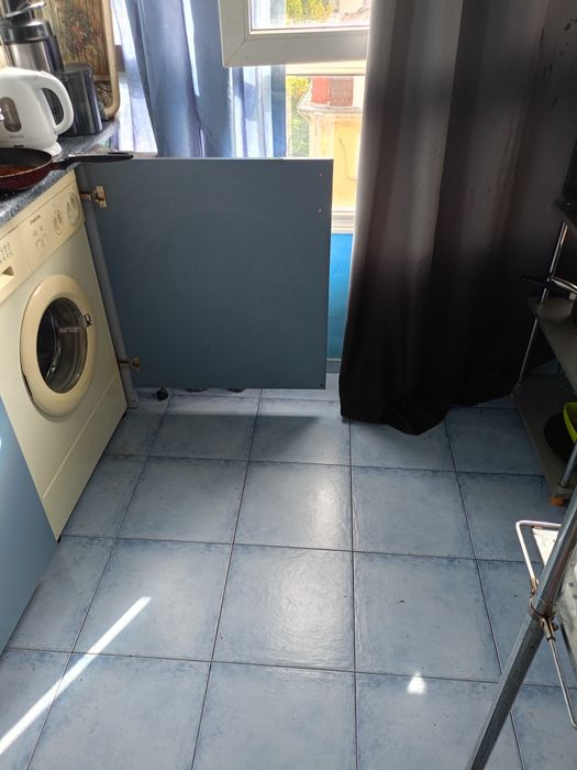 Дава се под наем Двустаен апартамент в София, Зона Б-5-3 - 55 кв.м за 255 € - Снимка #2