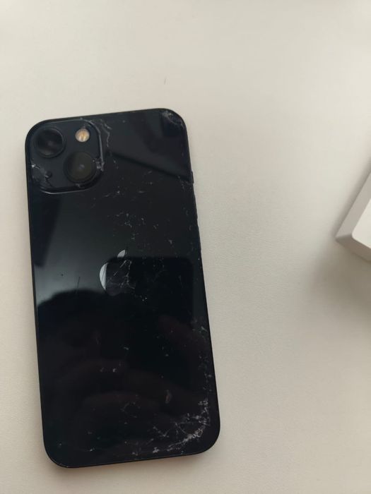 Айфон 13 midnnight