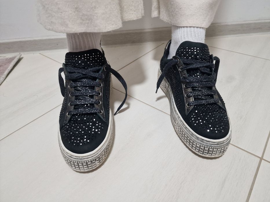 Adidasi / Tenesi Miglio / Made Italy / Alb Murdar / Piele Intoarsa

Ma