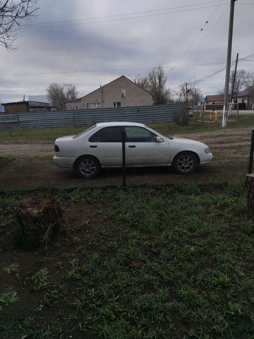 Продам Ниссан сани