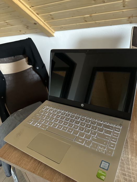 Vand laptop hp pavilion 14 inch