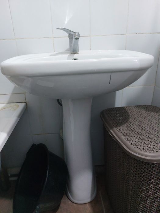 Раковина с пьедесталам