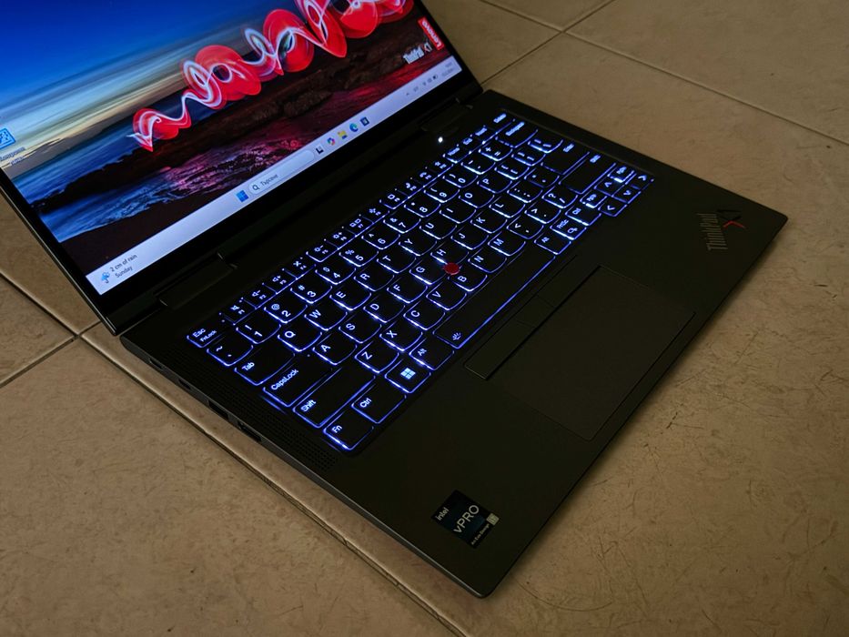 14' WUXGA Touch i7-1265u Lenovo ThinkPad X1 Yoga Gen 7 16GB LPDDR5/512