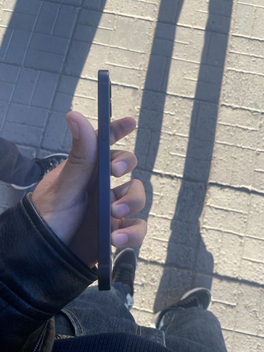 Айфон 12 продам идеал