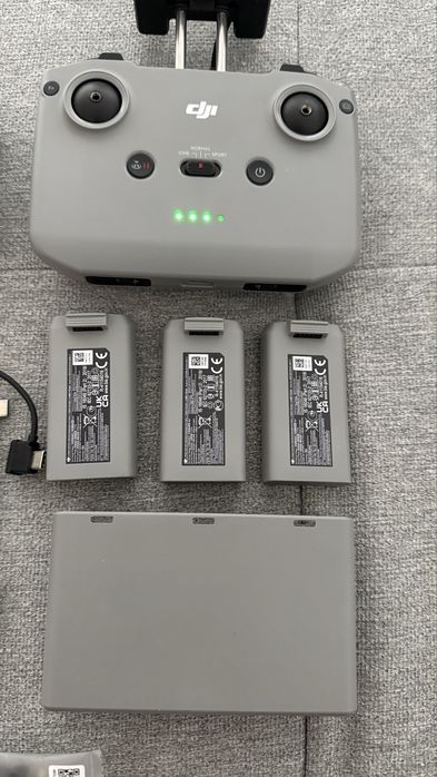 Drona DJI Mini 2 fly more combo + CADOU