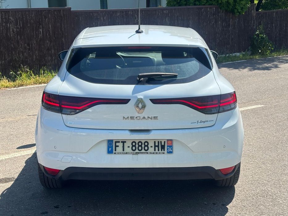 Vand Renault Megane IV facelift 1.333 benzina model 2021