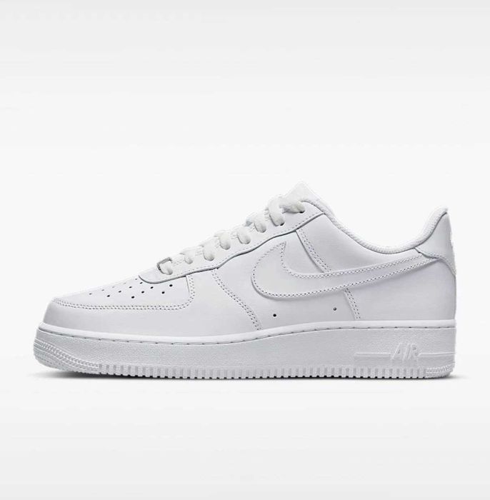 Nike Air Force 1 Triple White