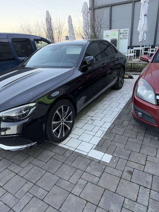 Vand Mercedes E300e plug-in hibrid 2020 luna 11