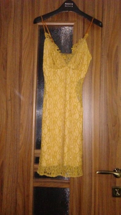 Vand rochie ocazie dantelă