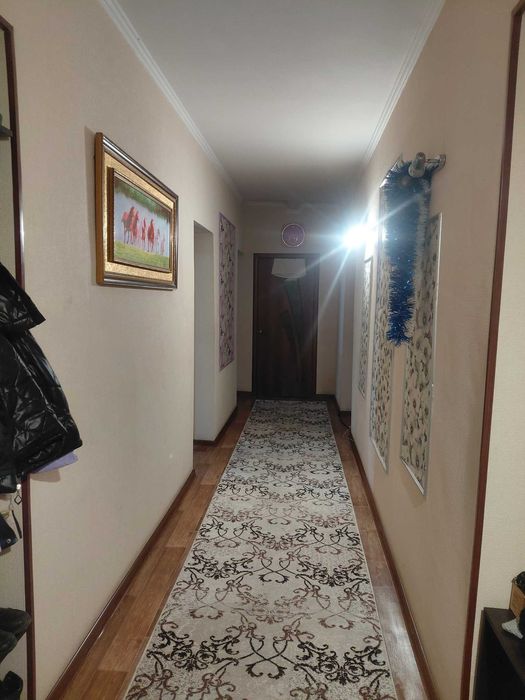 Продам трех комнатную квартиру