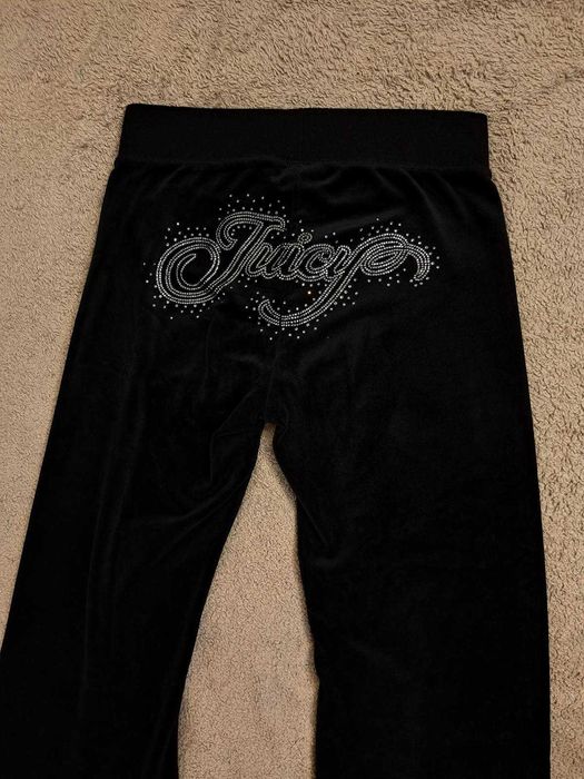 Juicy Couture y2k style