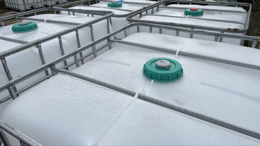 НОВИ Бидони IBC контейнер за вода 1000литра