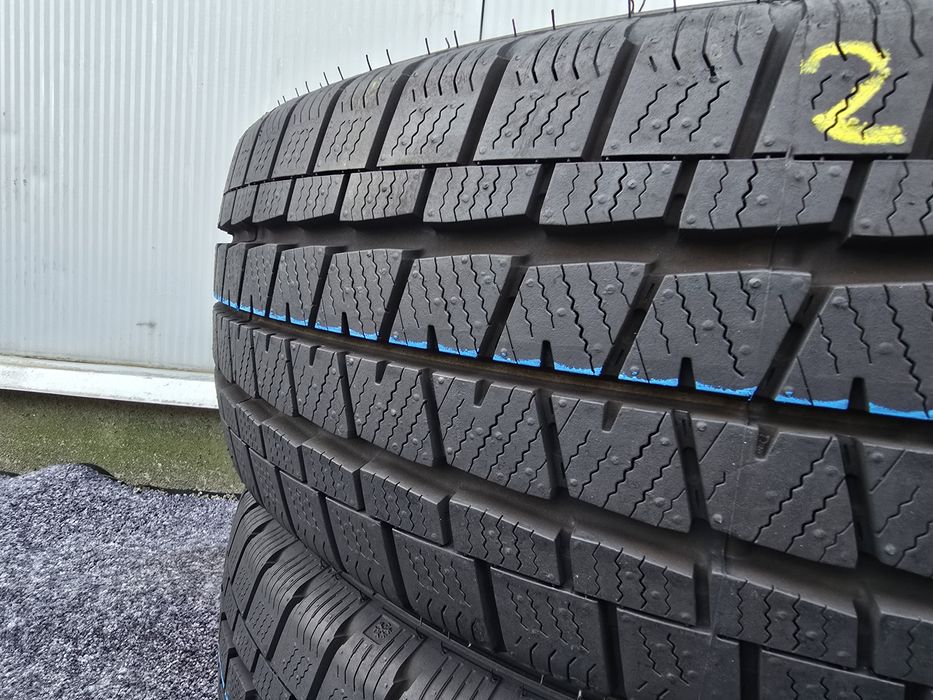 215 65 17c falken m+s NOI FARA ETICHETA