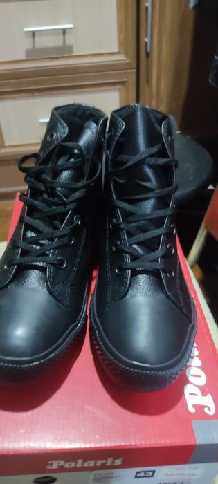 Стильная находка для осени - высокие кеды бренда "Polaris"
Стильная на