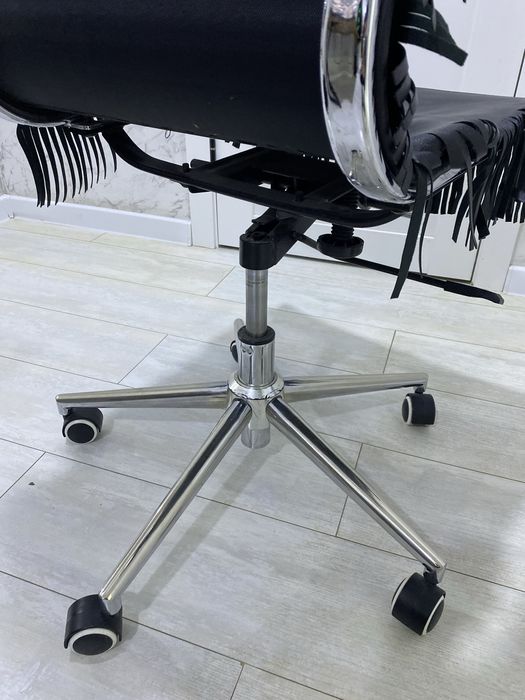 Продам офисное кресло