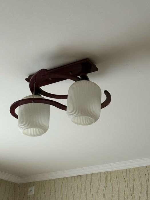 Люстры для спальни зала