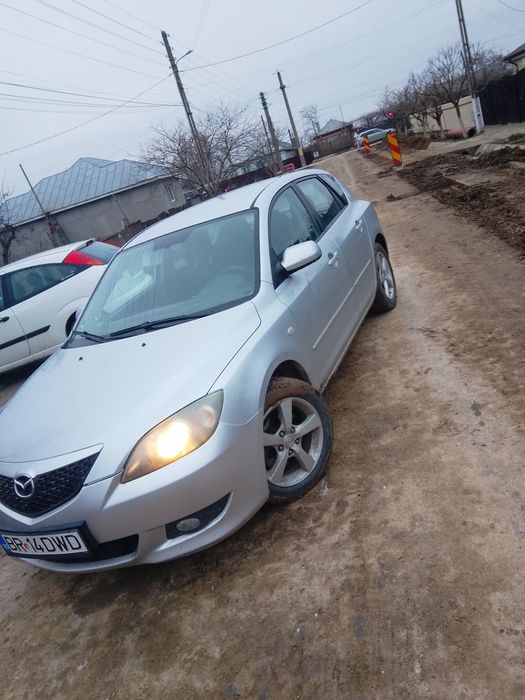 Vand Mazda 3 16 benzină