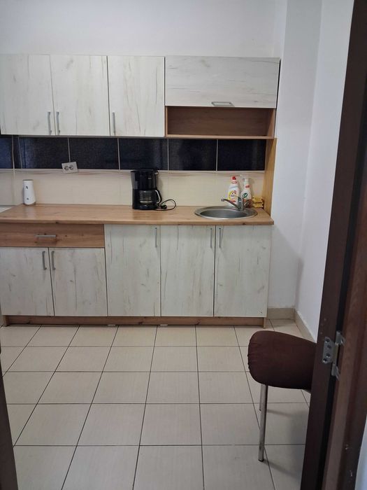 Închiriez ap.2 camere zona Decebal