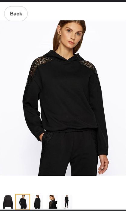 Дънки Emporio Armani, Nike, екип Hugo Boss, Liu Jo