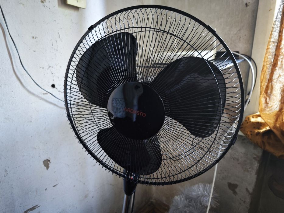 Вентилятор с пультом ARDESTO, новый