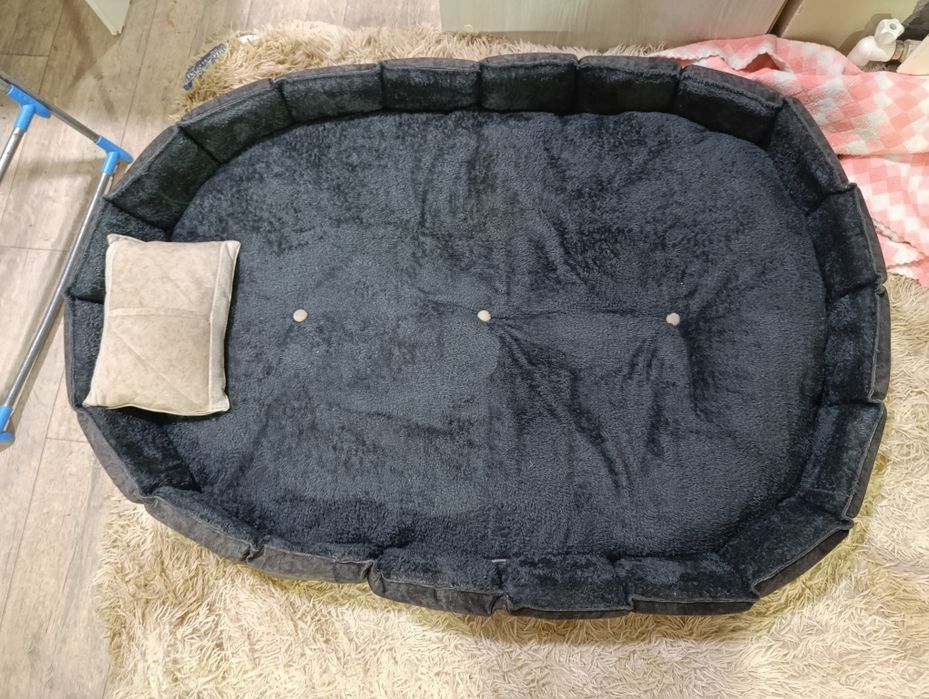 Лежанка для собак ооочень больших размеров