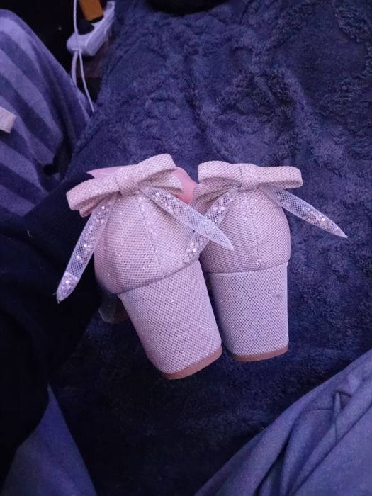 Каблуки одевались только 1-2 раза