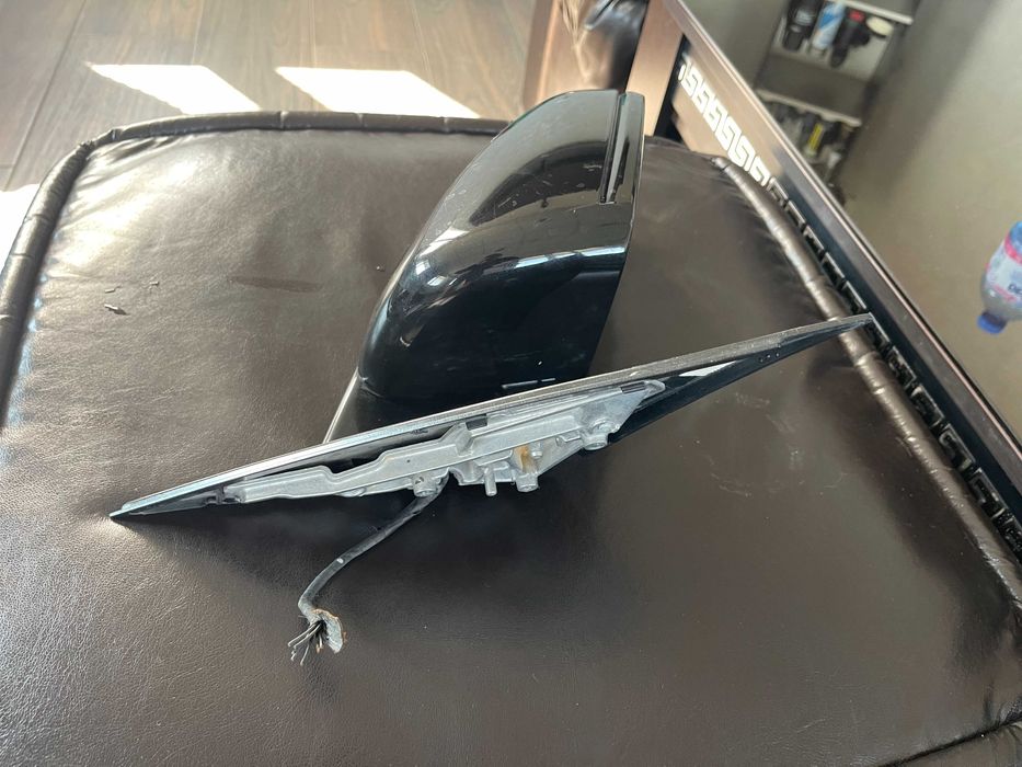 Дясно огледало Mercedes C Class w 204 Facelift